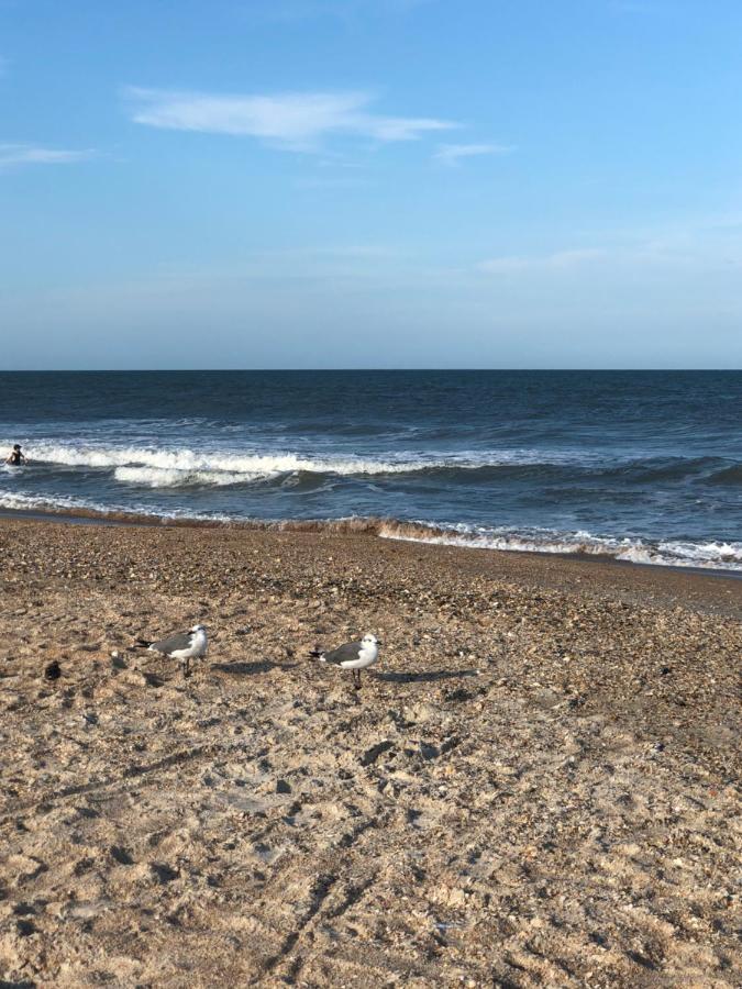 Beach Bungalow At Ocean Village فورت بييرس المظهر الخارجي الصورة
