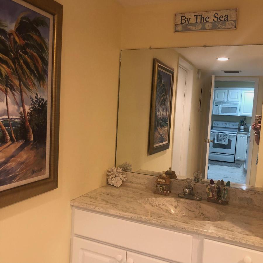 Beach Bungalow At Ocean Village فورت بييرس المظهر الخارجي الصورة