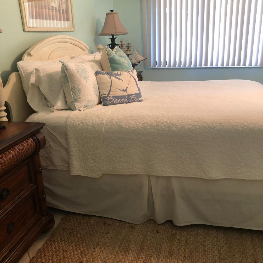 Beach Bungalow At Ocean Village فورت بييرس المظهر الخارجي الصورة