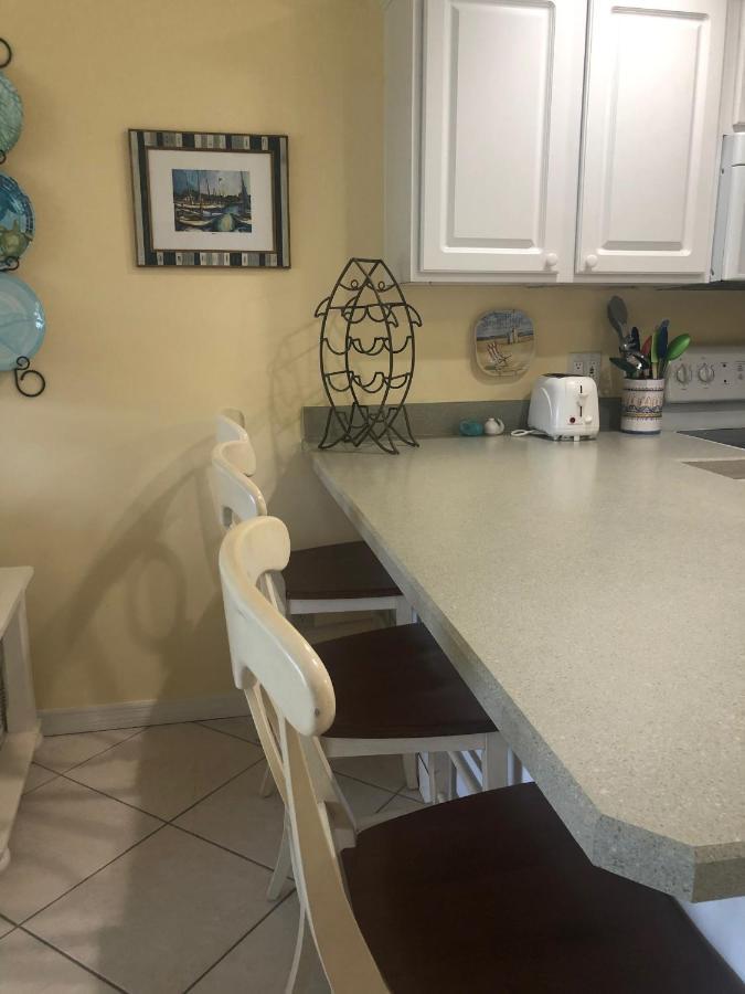 Beach Bungalow At Ocean Village فورت بييرس المظهر الخارجي الصورة